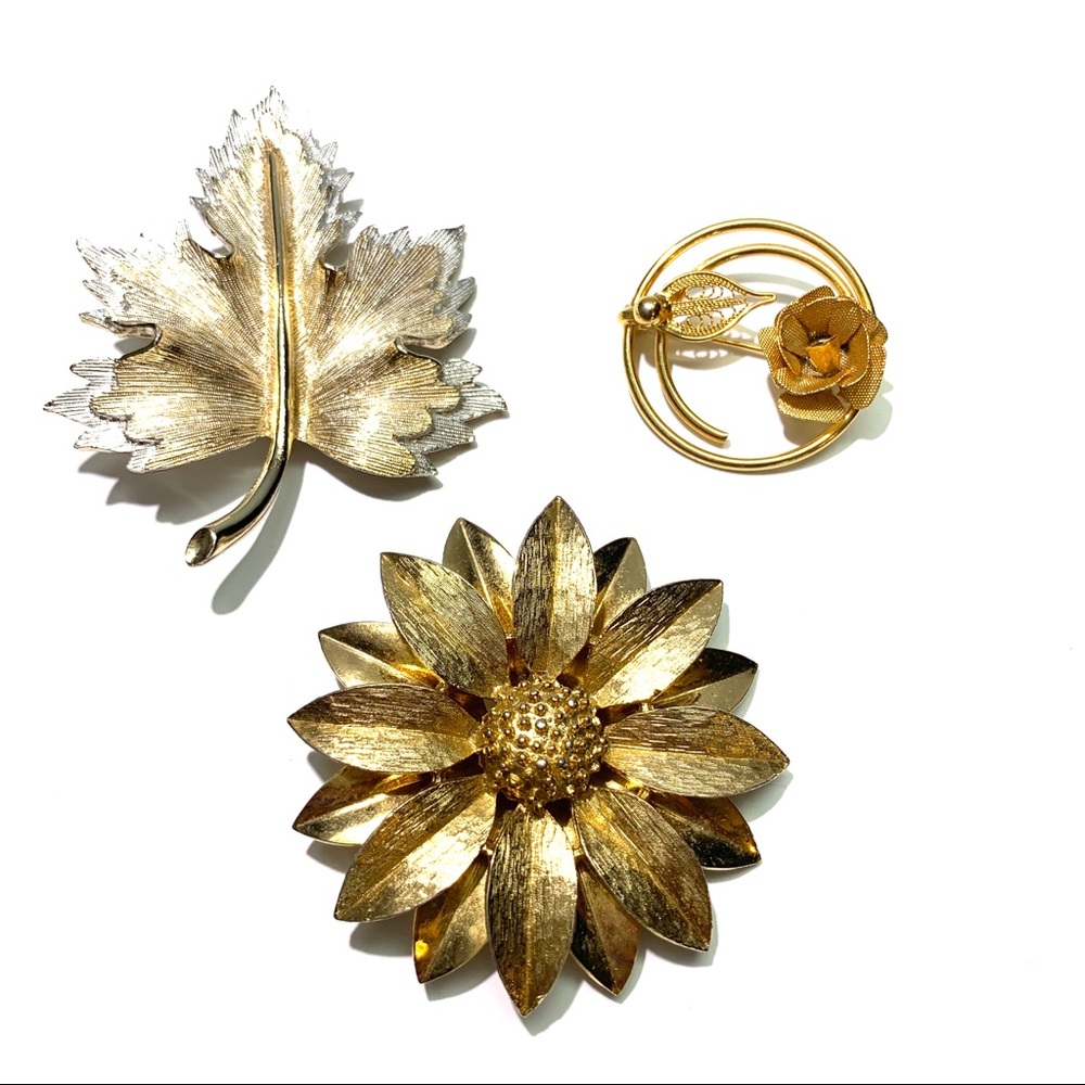 Vintage Sarah Coventry Gold Tone Pins/Brooches -Flower, Maple Leaf, Round Floral